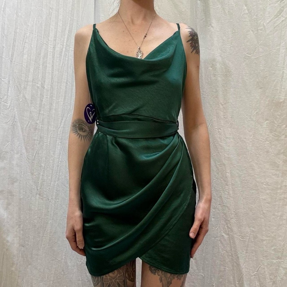 Elegant Green Satin Dress‎